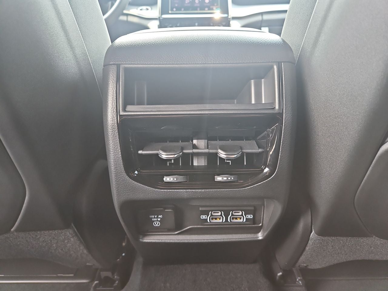 2025 Jeep Grand Cherokee GRAND CHEROKEE LAREDO 4X4