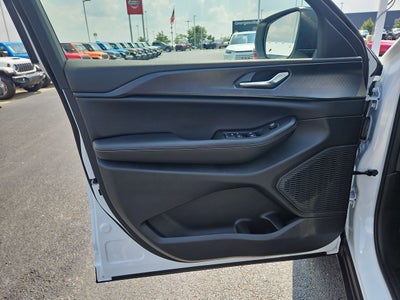 2025 Jeep Grand Cherokee GRAND CHEROKEE LAREDO 4X4