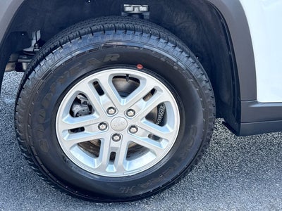 2024 Jeep Grand Cherokee Laredo 4x4