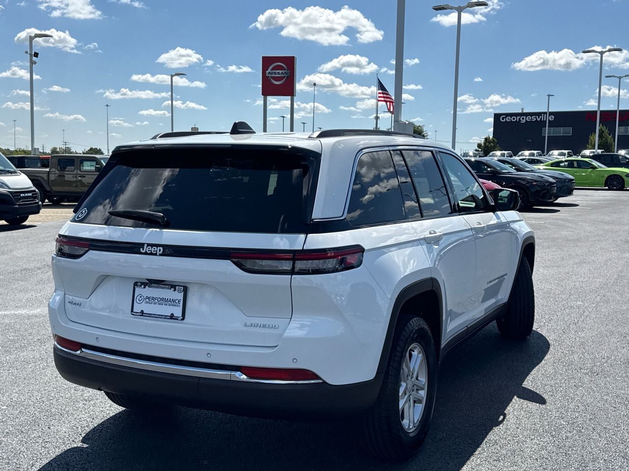 2024 Jeep Grand Cherokee Laredo 4x4