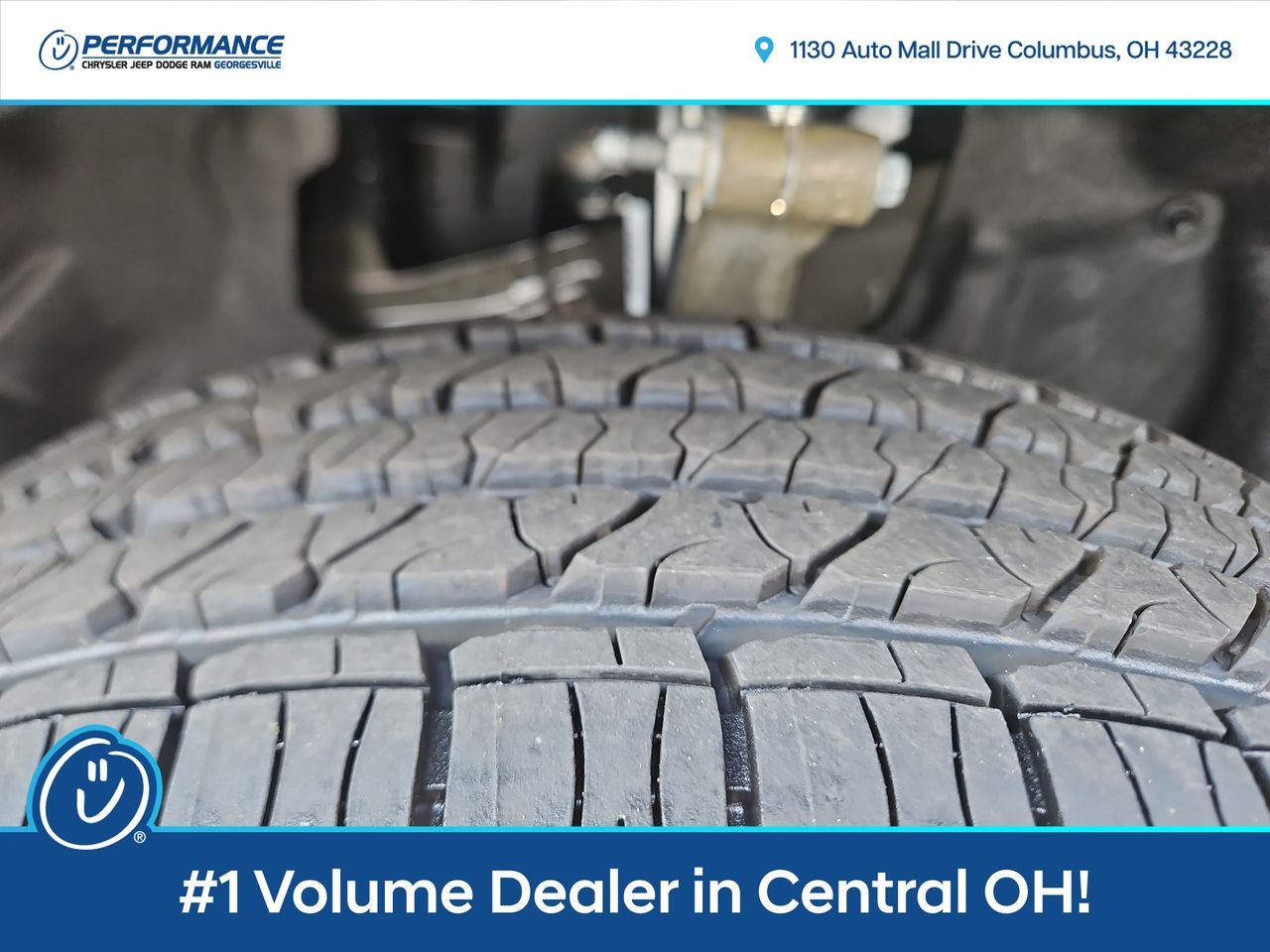 2025 Jeep Grand Cherokee GRAND CHEROKEE LAREDO 4X4