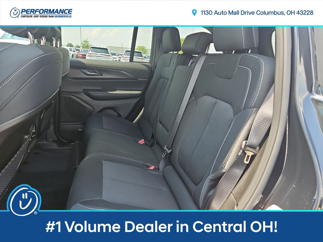 2025 Jeep Grand Cherokee GRAND CHEROKEE LAREDO 4X4