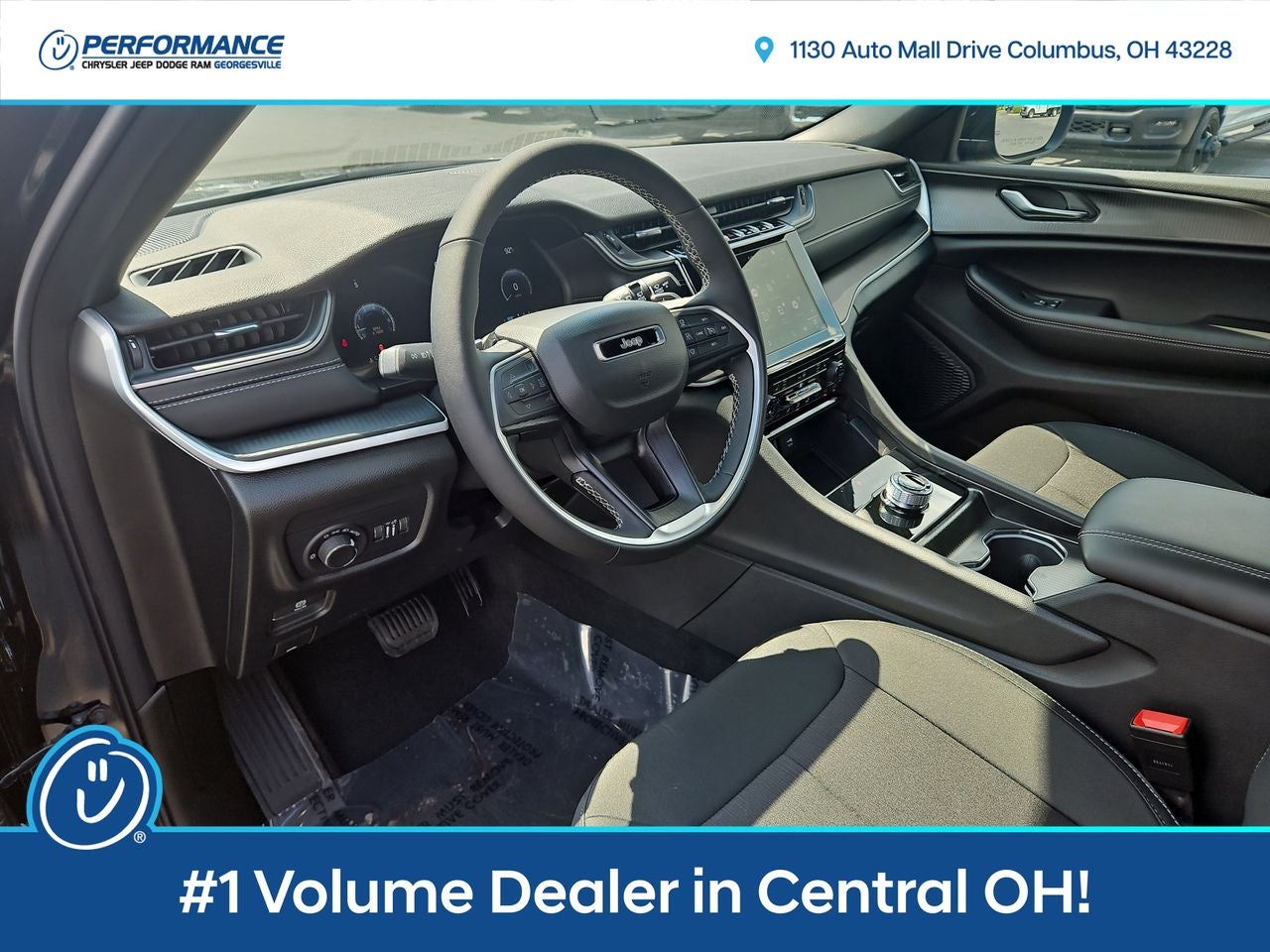 2025 Jeep Grand Cherokee GRAND CHEROKEE LAREDO 4X4