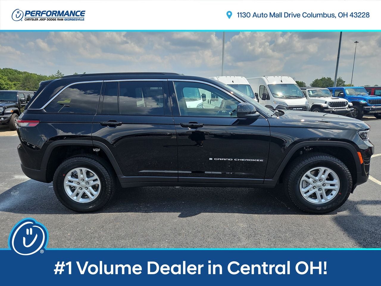 2025 Jeep Grand Cherokee GRAND CHEROKEE LAREDO 4X4