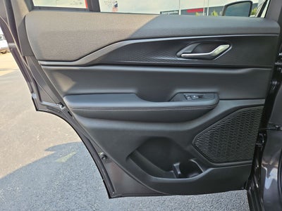 2025 Jeep Grand Cherokee GRAND CHEROKEE LAREDO 4X4