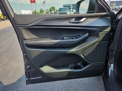 2025 Jeep Grand Cherokee GRAND CHEROKEE LAREDO 4X4