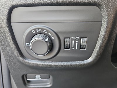 2025 Jeep Grand Cherokee GRAND CHEROKEE LAREDO 4X4