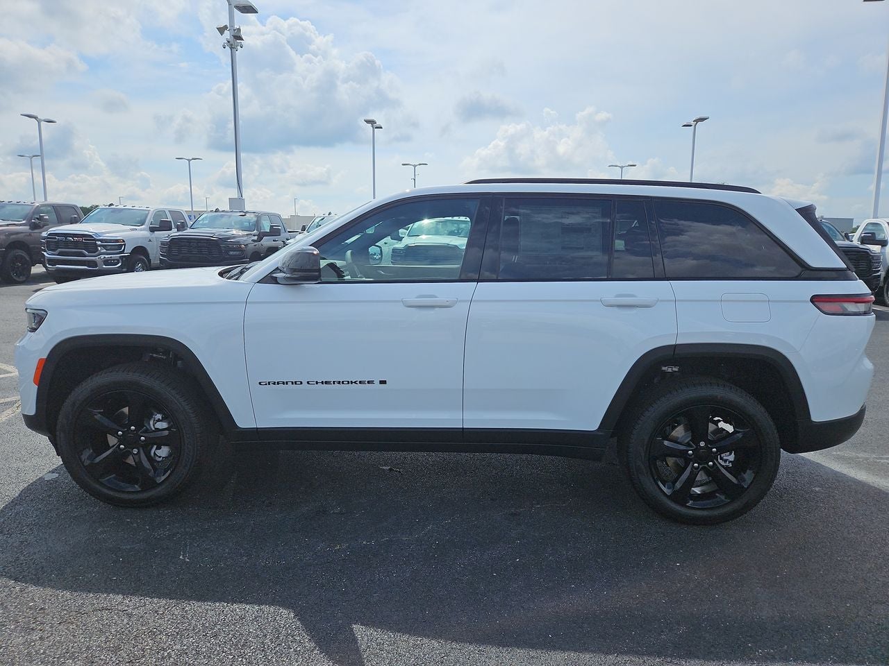 2025 Jeep Grand Cherokee GRAND CHEROKEE LIMITED 4X4