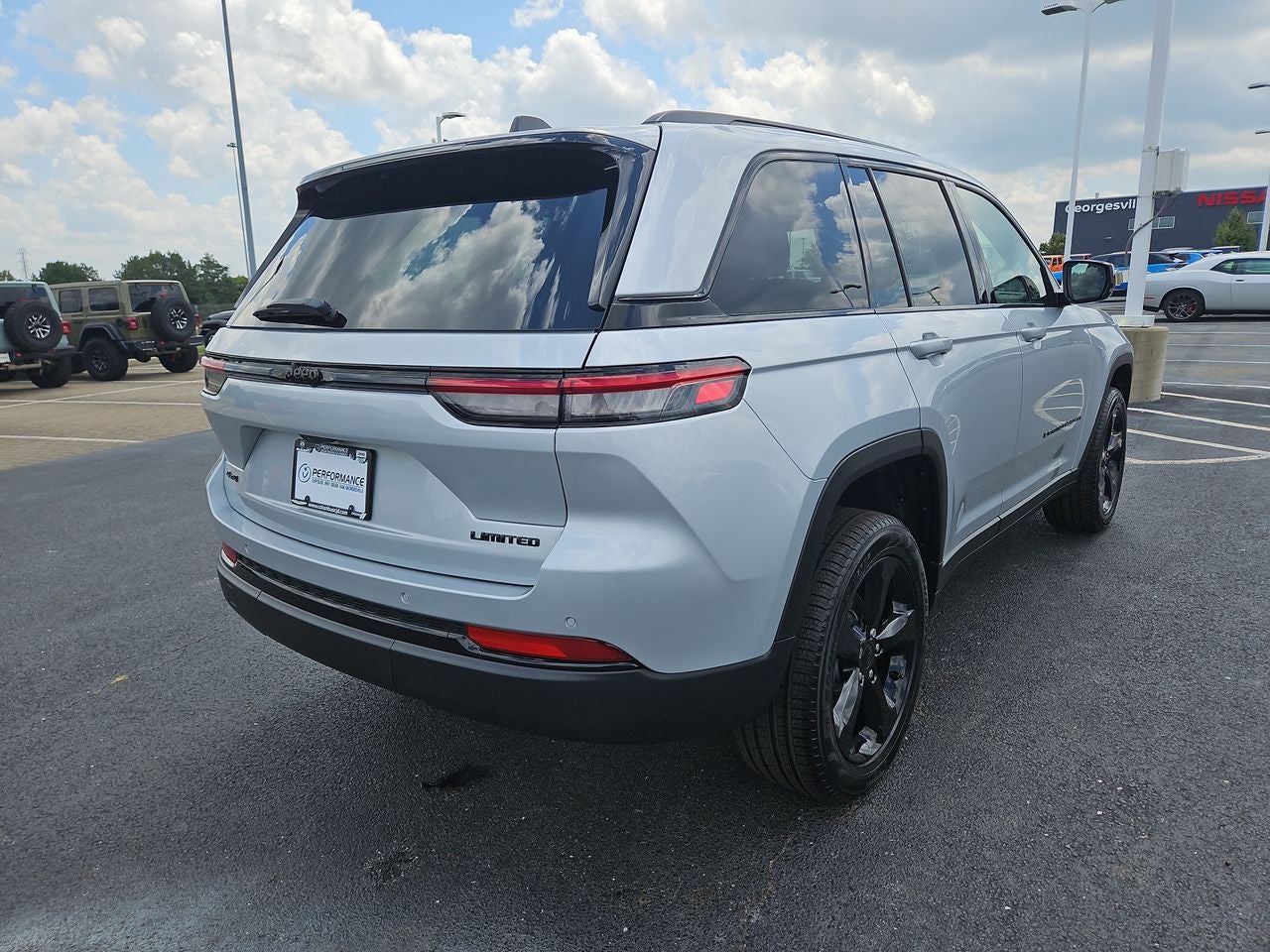 2025 Jeep Grand Cherokee GRAND CHEROKEE LIMITED 4X4