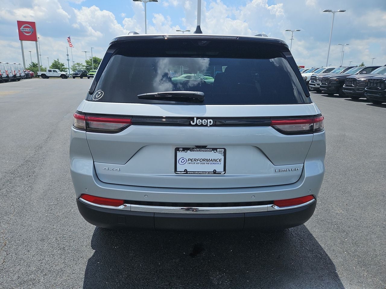 2025 Jeep Grand Cherokee GRAND CHEROKEE LIMITED 4X4