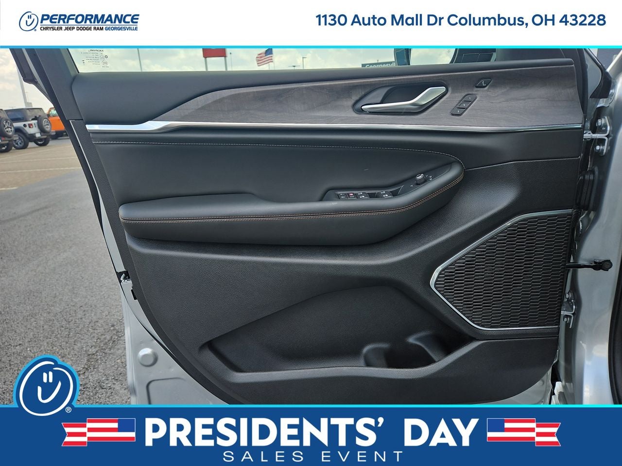 2025 Jeep Grand Cherokee GRAND CHEROKEE OVERLAND 4X4