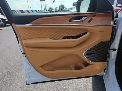 2025 Jeep Grand Cherokee GRAND CHEROKEE SUMMIT RESERVE 4X4