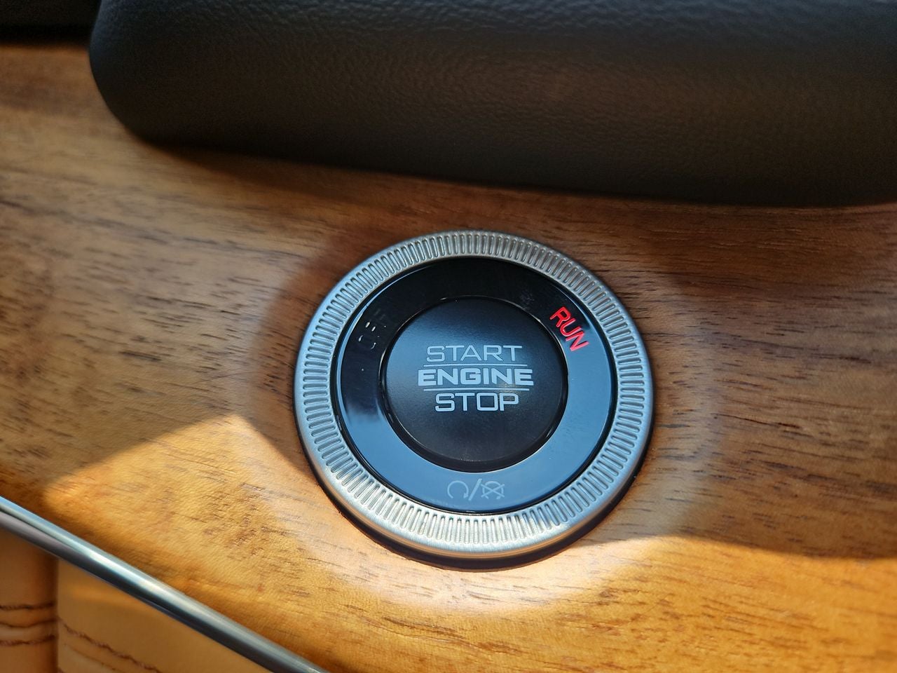 2025 Jeep Grand Cherokee GRAND CHEROKEE SUMMIT RESERVE 4X4