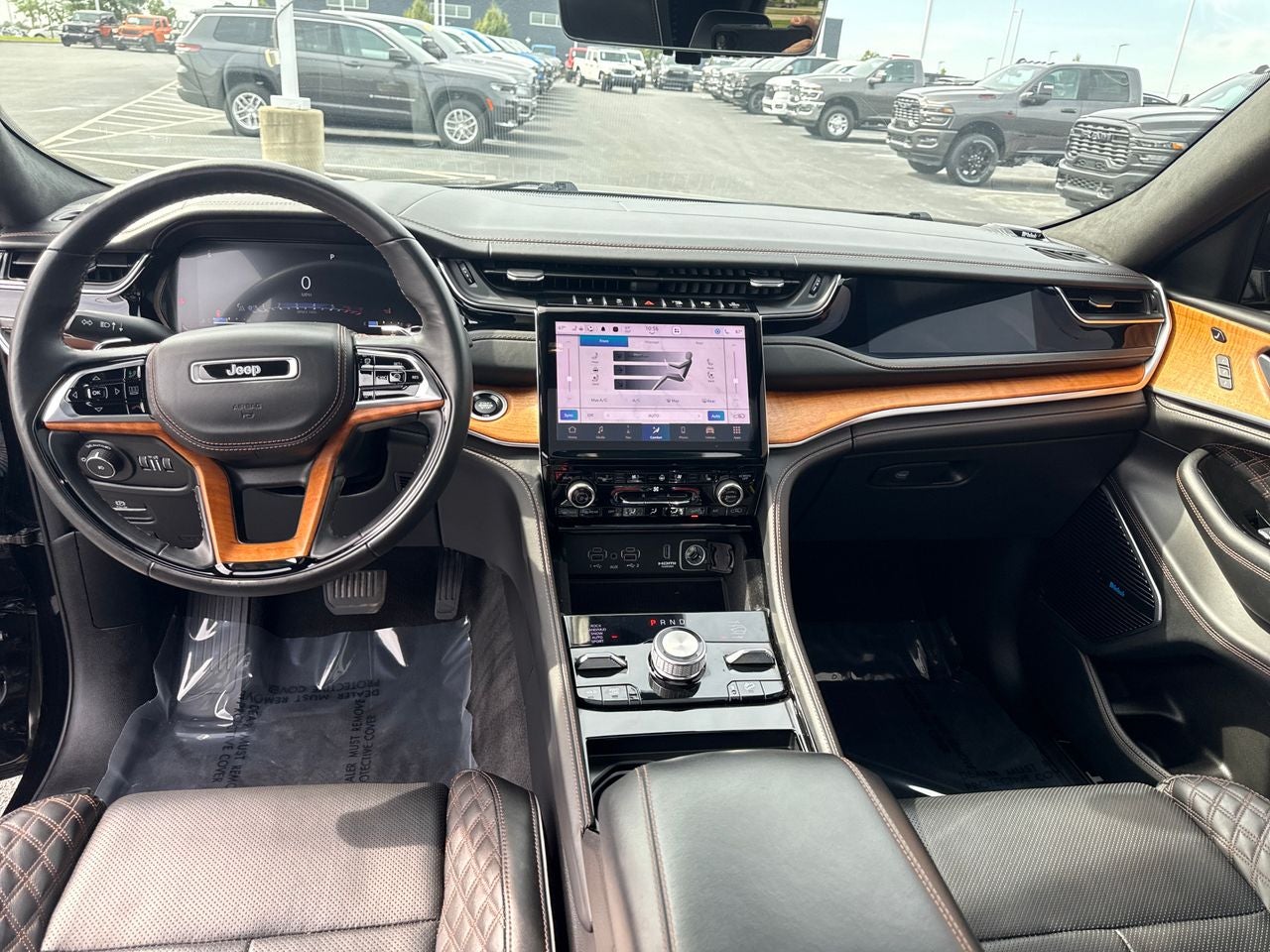 2022 Jeep Grand Cherokee Summit Reserve