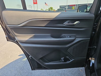 2025 Jeep Grand Cherokee GRAND CHEROKEE L LAREDO 4X4