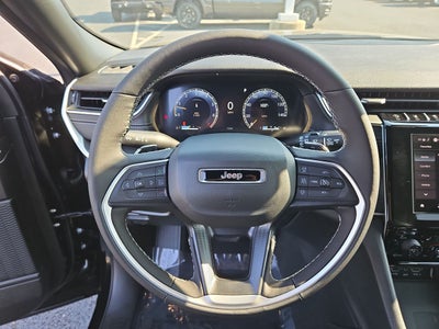 2025 Jeep Grand Cherokee GRAND CHEROKEE L LAREDO 4X4