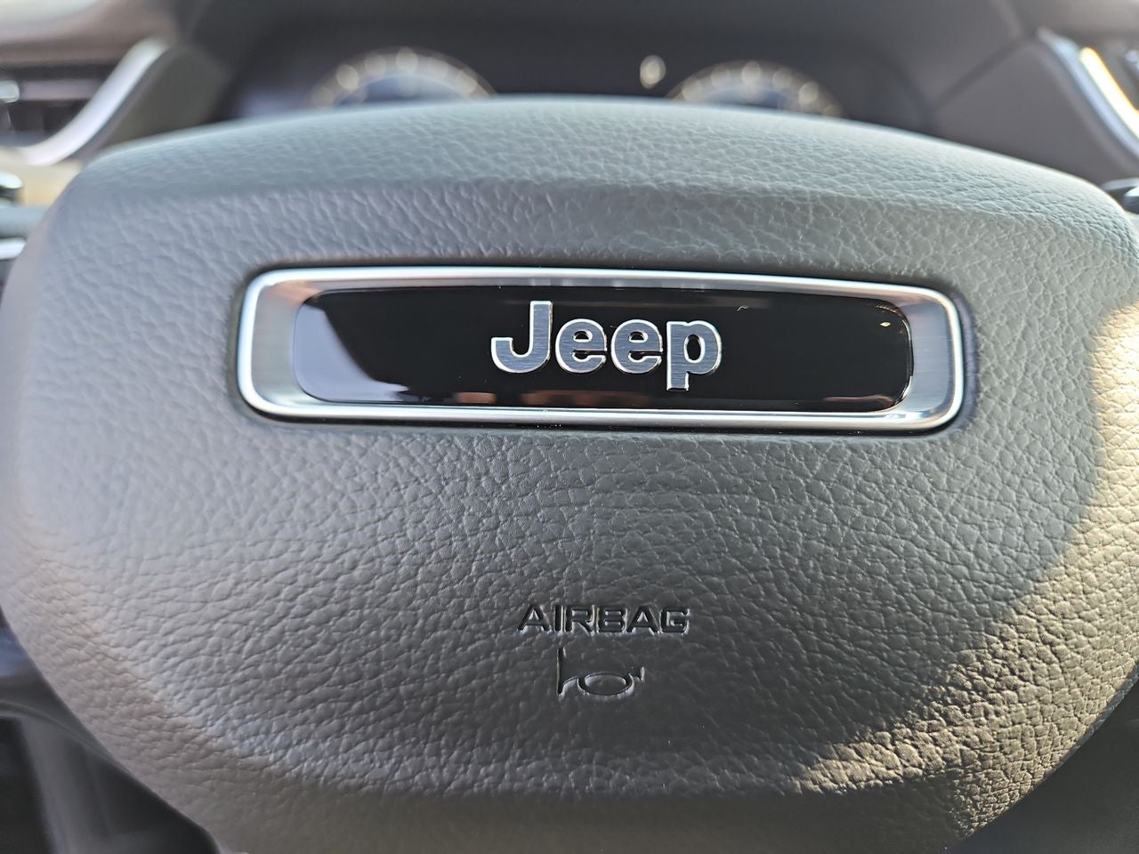 2025 Jeep Grand Cherokee GRAND CHEROKEE L LAREDO 4X4