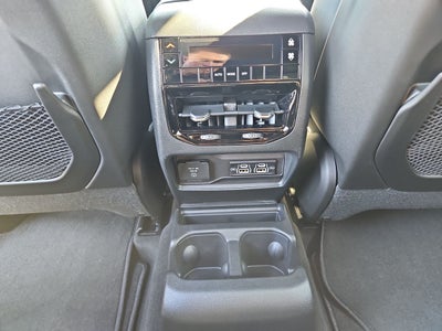 2025 Jeep Grand Cherokee GRAND CHEROKEE L LAREDO 4X4