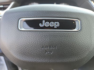 2025 Jeep Grand Cherokee GRAND CHEROKEE L LAREDO 4X4