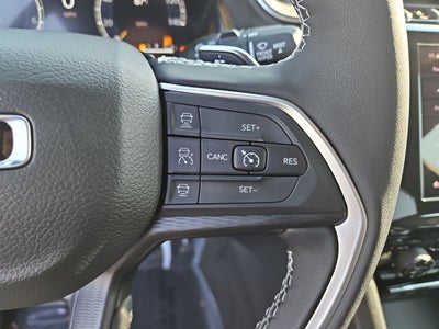 2025 Jeep Grand Cherokee GRAND CHEROKEE L LAREDO 4X4