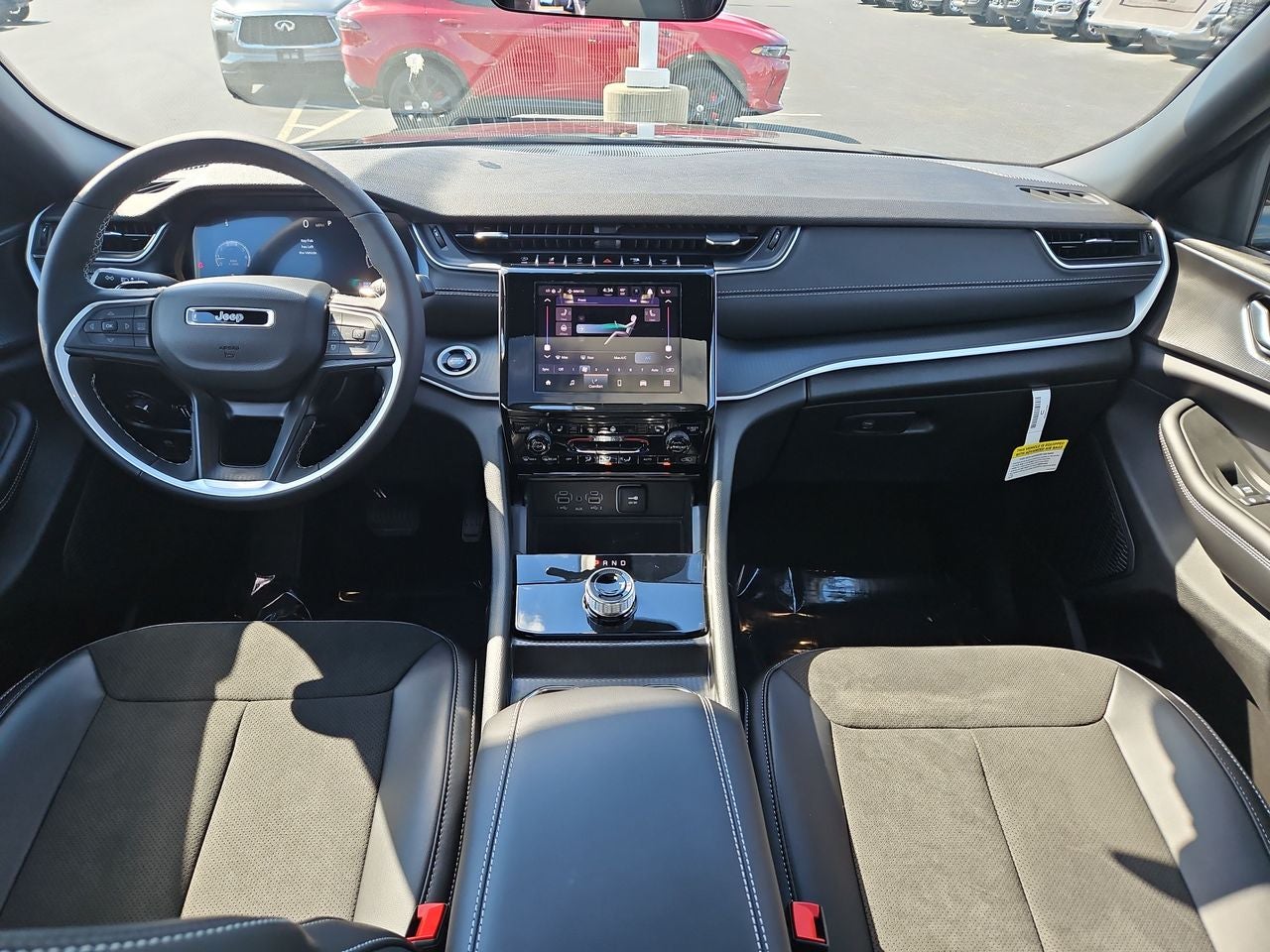 2025 Jeep Grand Cherokee GRAND CHEROKEE L ALTITUDE X 4X4