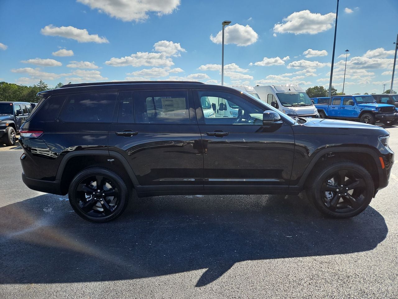 2025 Jeep Grand Cherokee GRAND CHEROKEE L ALTITUDE X 4X4