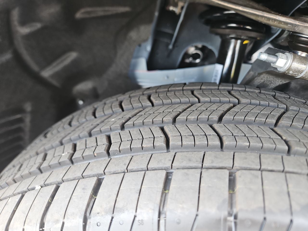 2025 Jeep Grand Cherokee GRAND CHEROKEE L LAREDO 4X4