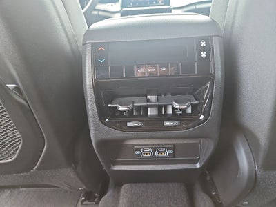 2025 Jeep Grand Cherokee GRAND CHEROKEE L LAREDO 4X4