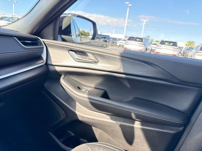 2024 Jeep Grand Cherokee L Altitude 4x4