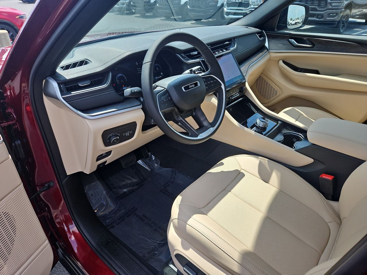 2025 Jeep Grand Cherokee GRAND CHEROKEE L LIMITED 4X4