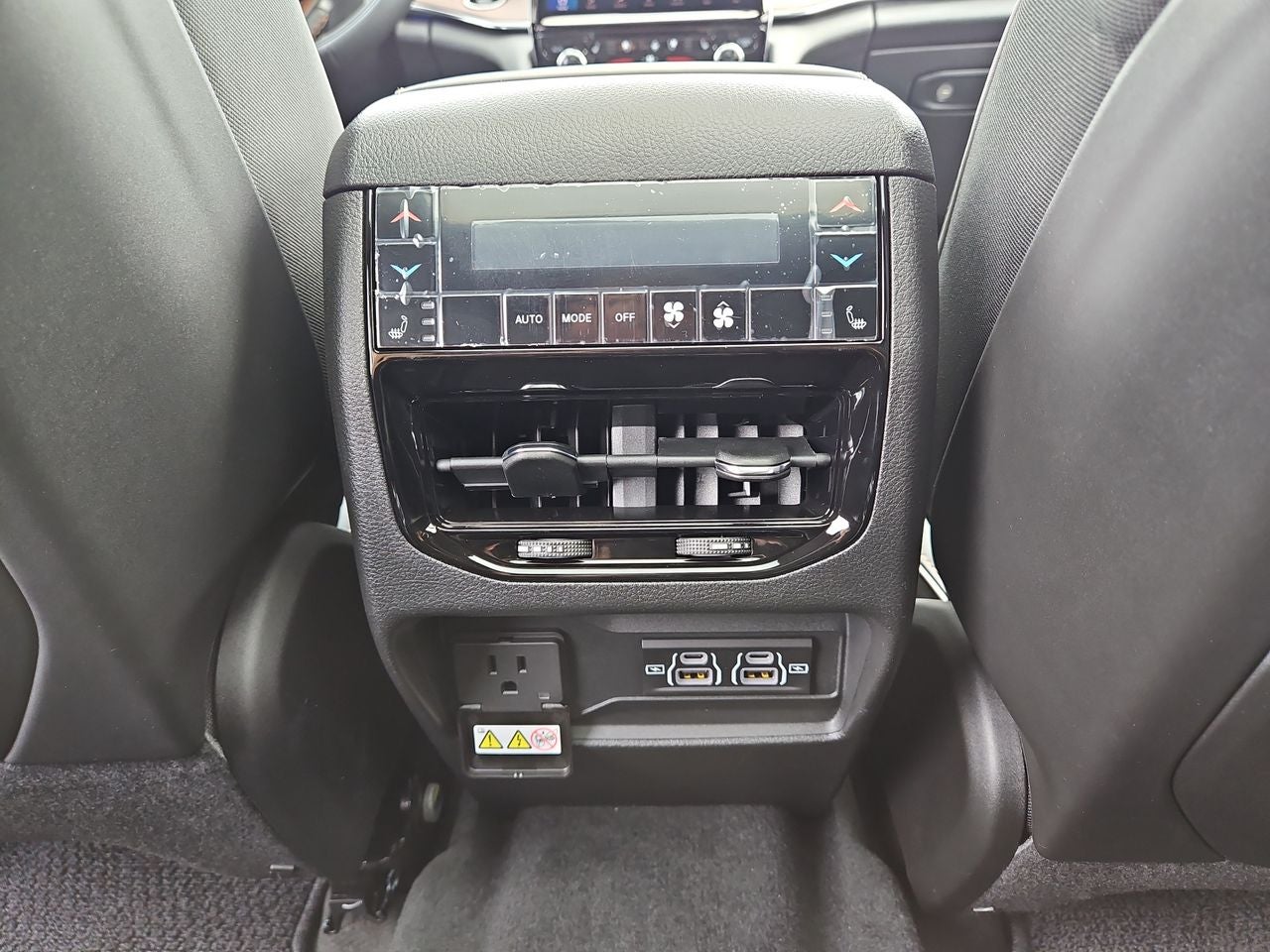 2025 Jeep Grand Cherokee GRAND CHEROKEE L SUMMIT 4X4