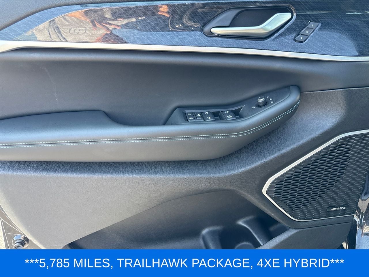 2022 Jeep Grand Cherokee 4xe Trailhawk 4x4
