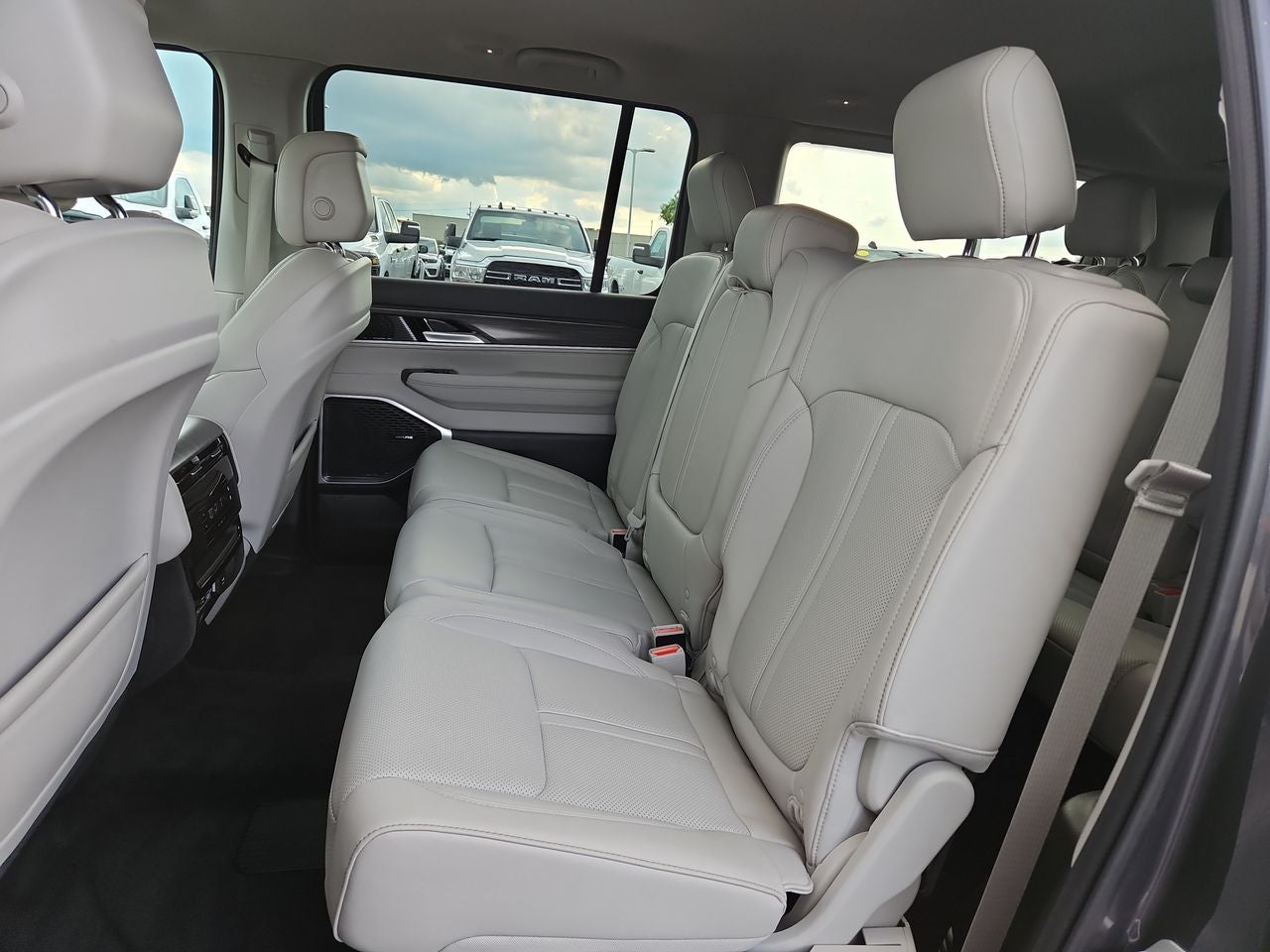 2024 Jeep Wagoneer Series II 4x4