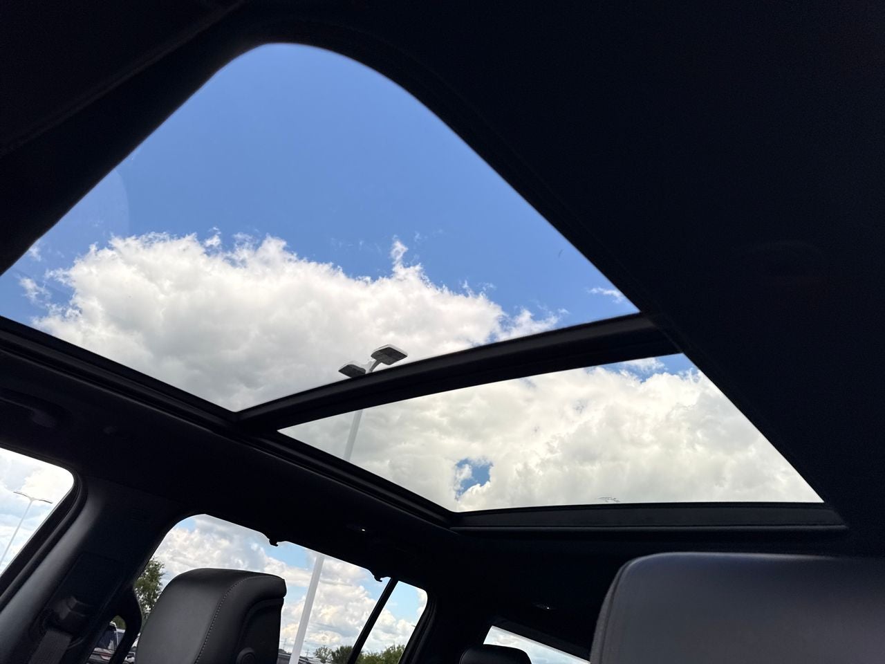 2023 Jeep Wagoneer Series III 4x4