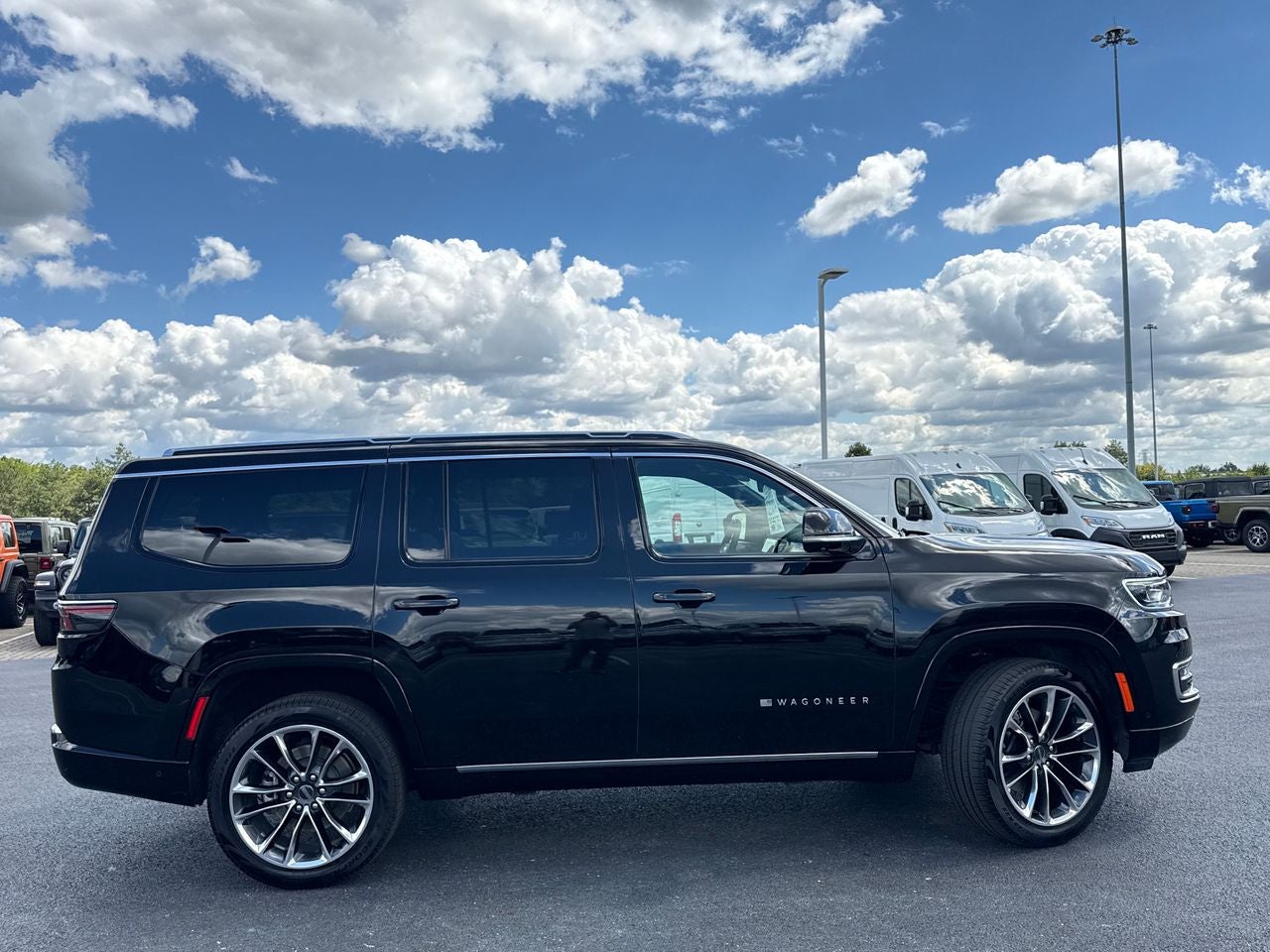 2023 Jeep Wagoneer Series III 4x4