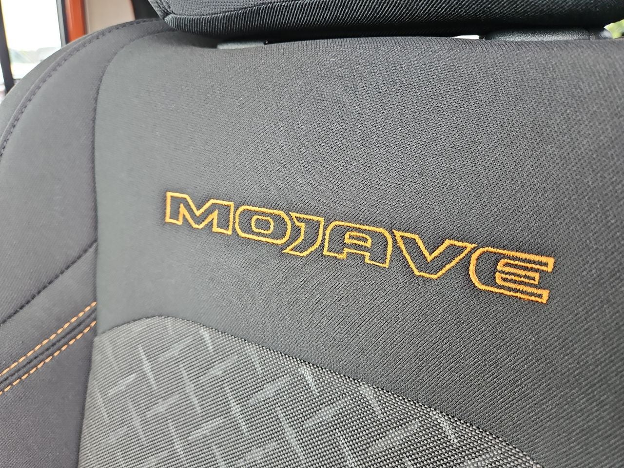 2025 Jeep Gladiator GLADIATOR MOJAVE 4X4