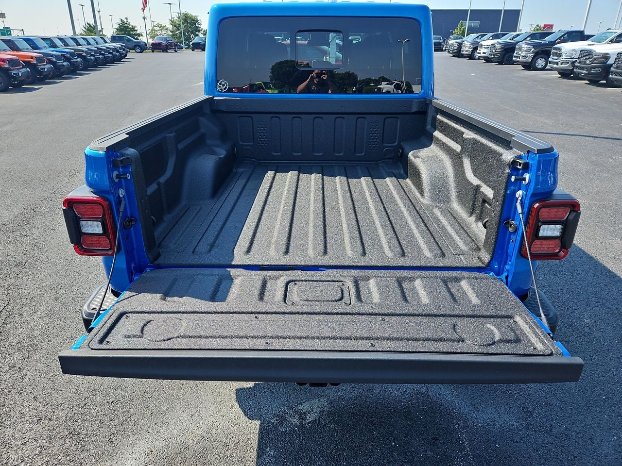 2025 Jeep Gladiator GLADIATOR MOJAVE 4X4