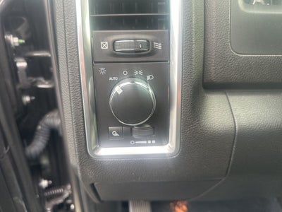 2022 RAM 1500 Classic Warlock Quad Cab 4x2 6'4' Box