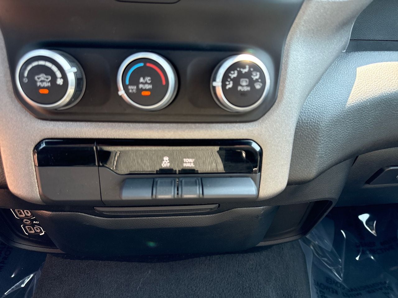 2023 RAM 1500 Tradesman Quad Cab 4x4 6'4' Box