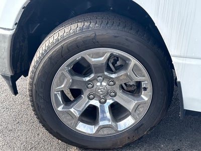 2022 RAM 1500 Big Horn Crew Cab 4x4 5'7' Box