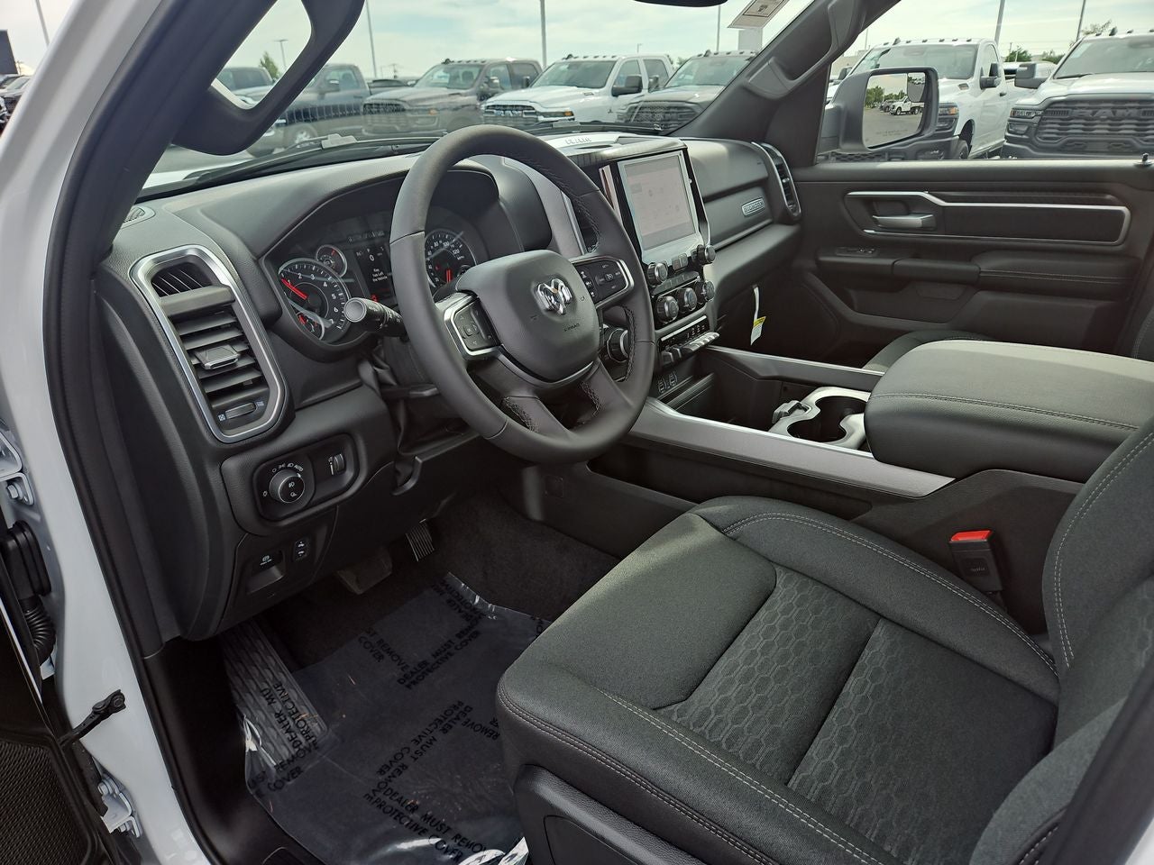 2025 RAM Ram 1500 RAM 1500 BIG HORN CREW CAB 4X4 5'7' BOX