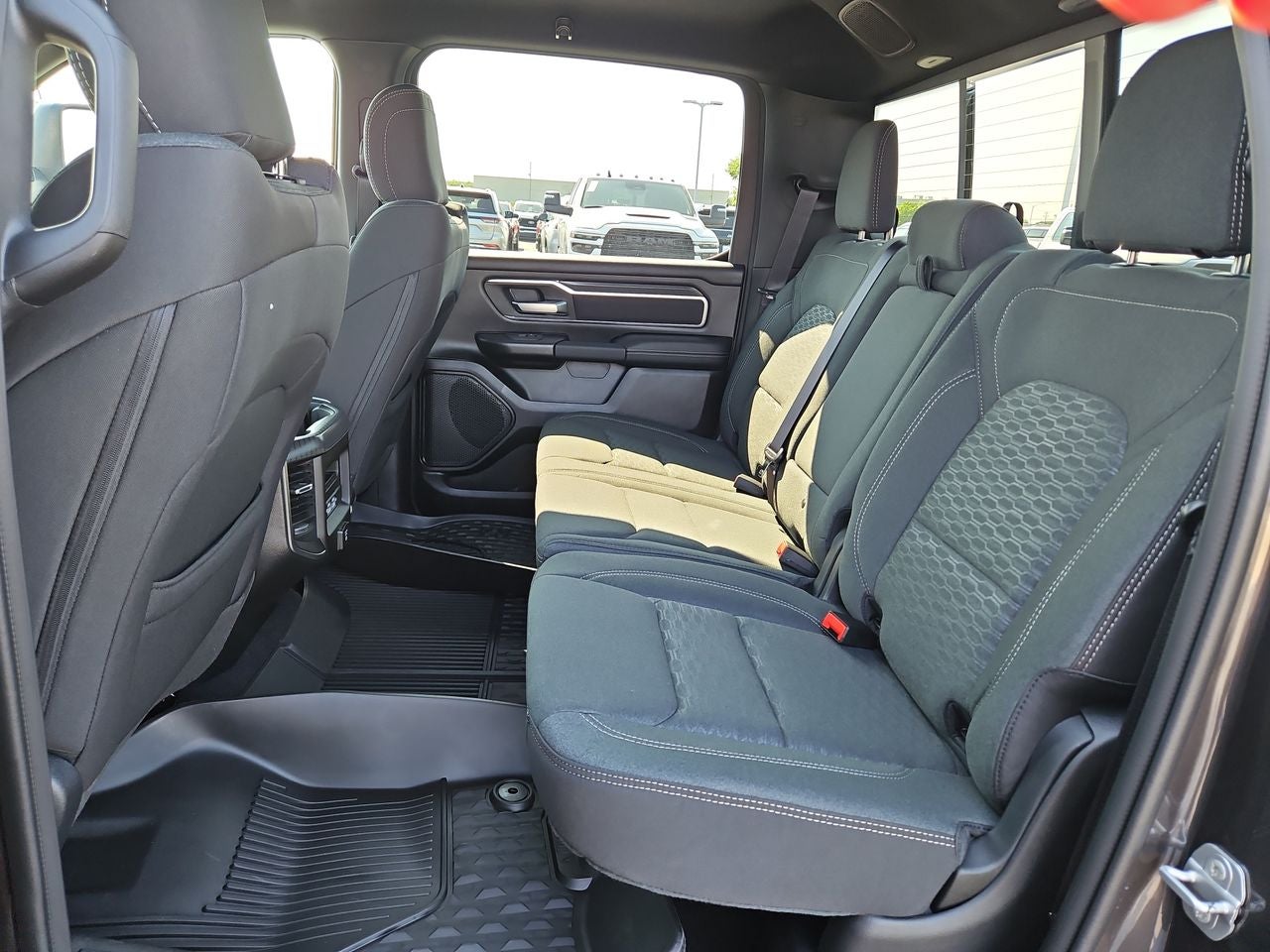 2025 RAM Ram 1500 RAM 1500 BIG HORN CREW CAB 4X4 5'7' BOX