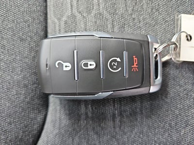 2025 RAM Ram 1500 RAM 1500 BIG HORN CREW CAB 4X4 5'7' BOX