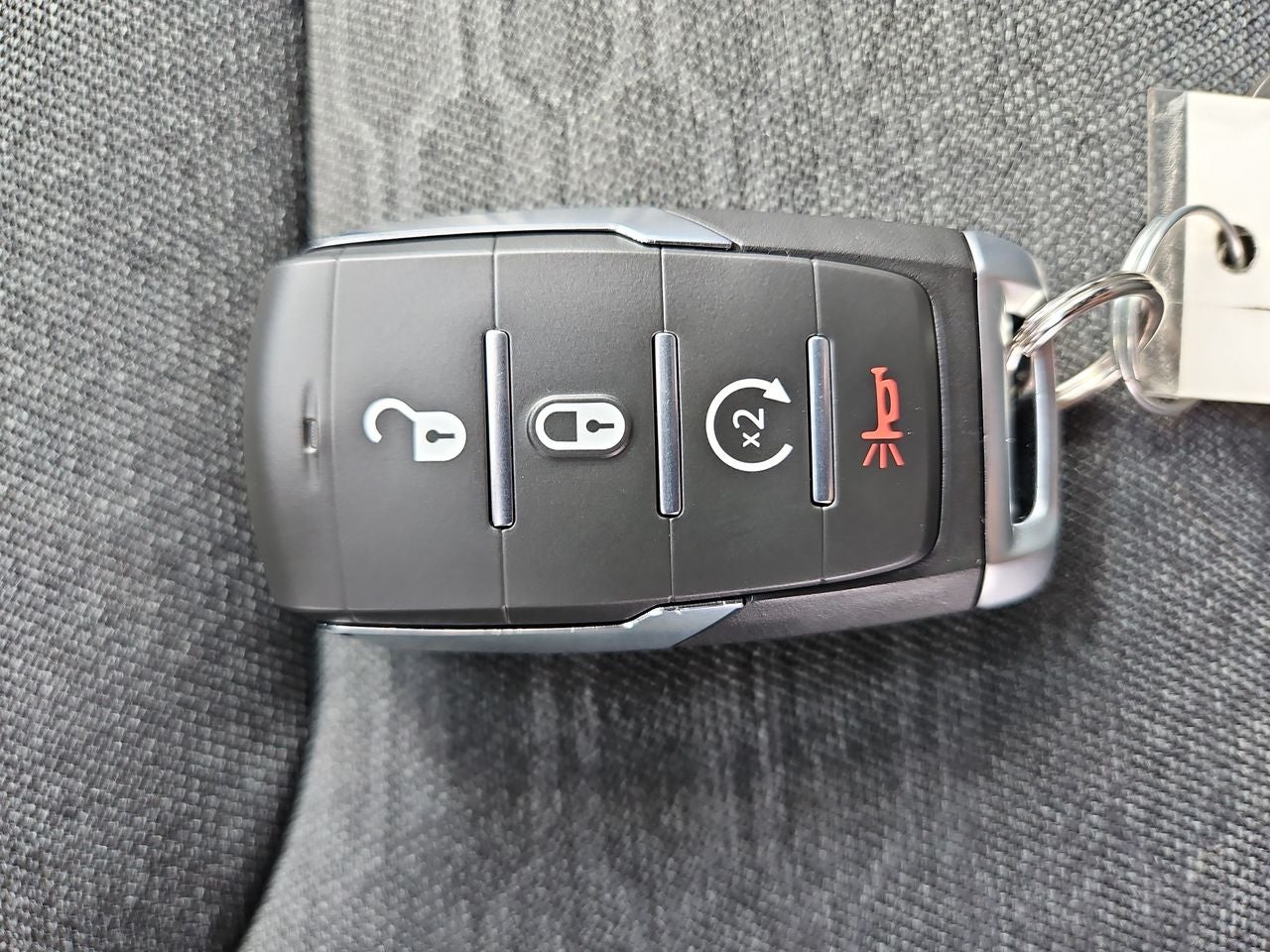 2025 RAM Ram 1500 RAM 1500 BIG HORN CREW CAB 4X4 5'7' BOX