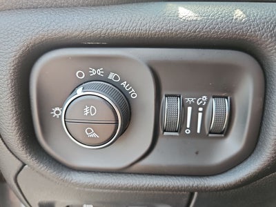 2025 RAM Ram 1500 RAM 1500 BIG HORN CREW CAB 4X4 5'7' BOX