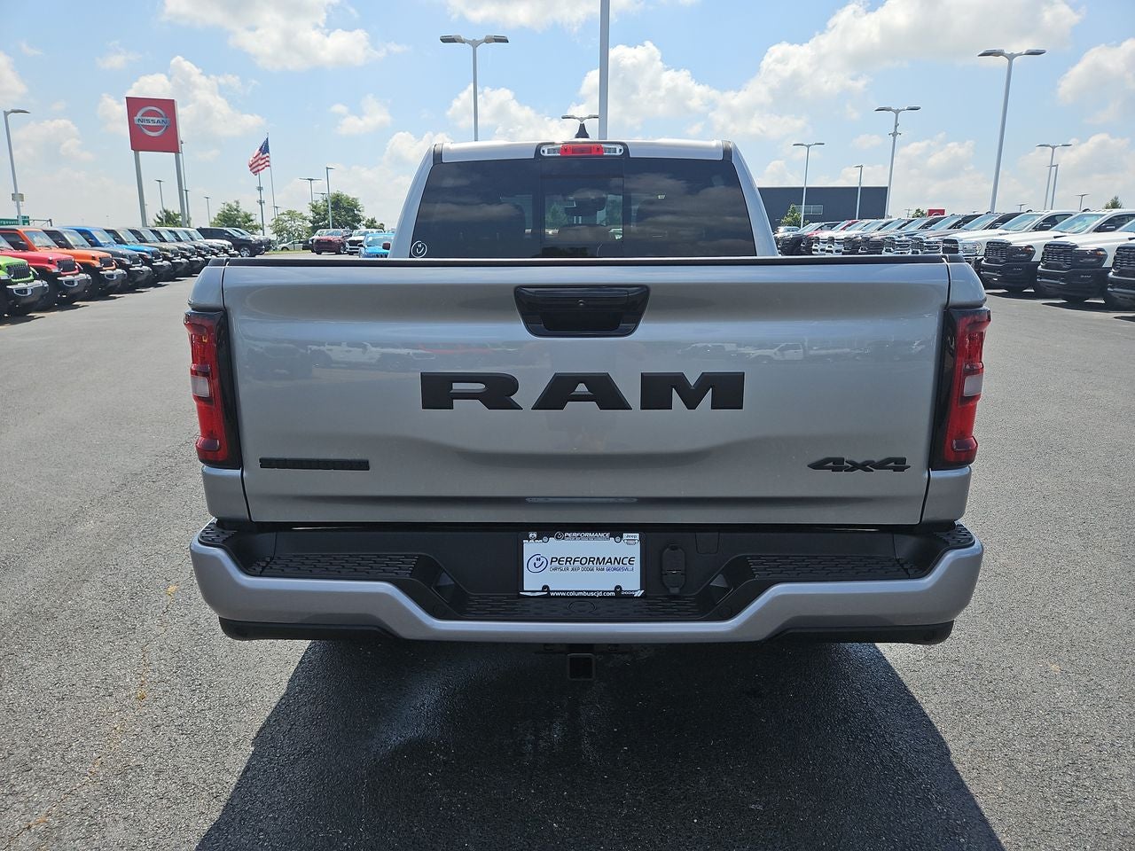 2025 RAM Ram 1500 RAM 1500 BIG HORN CREW CAB 4X4 5'7' BOX