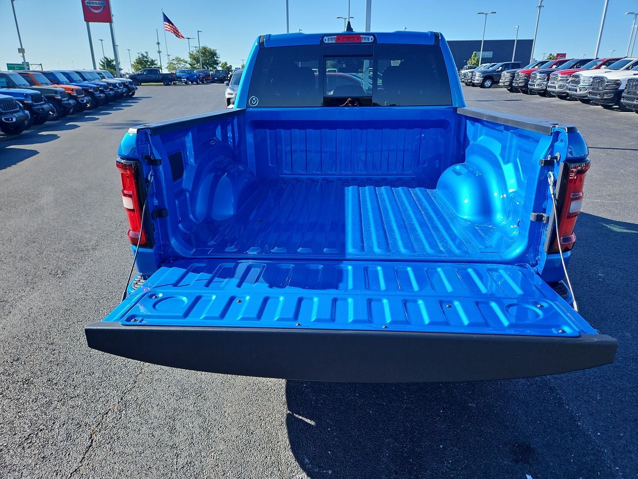 2025 RAM Ram 1500 RAM 1500 BIG HORN CREW CAB 4X4 5'7' BOX