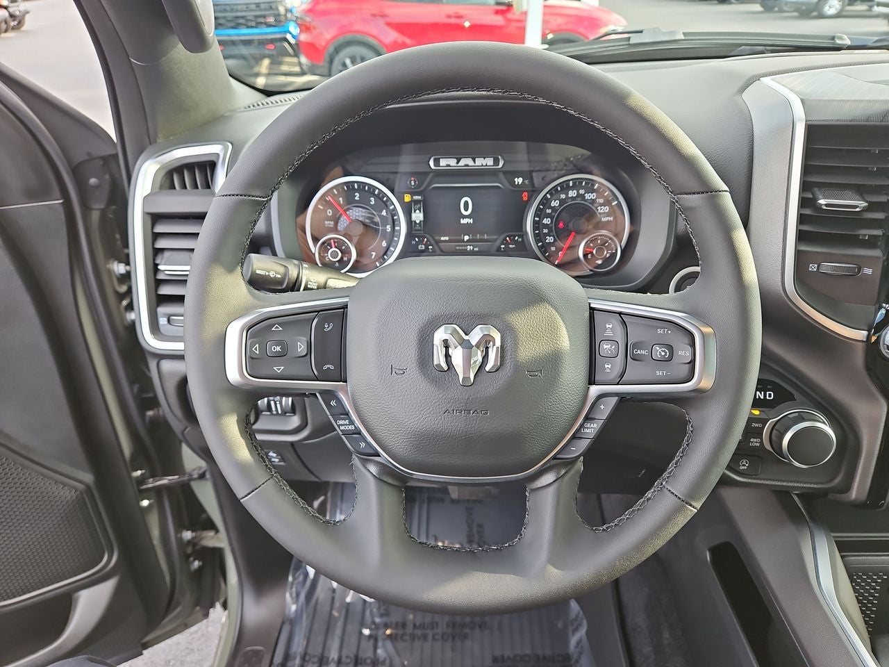 2025 RAM Ram 1500 RAM 1500 BIG HORN CREW CAB 4X4 5'7' BOX