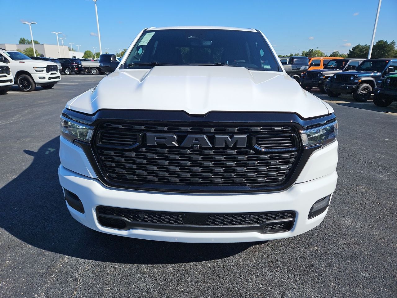 2025 RAM Ram 1500 RAM 1500 BIG HORN CREW CAB 4X4 5'7' BOX