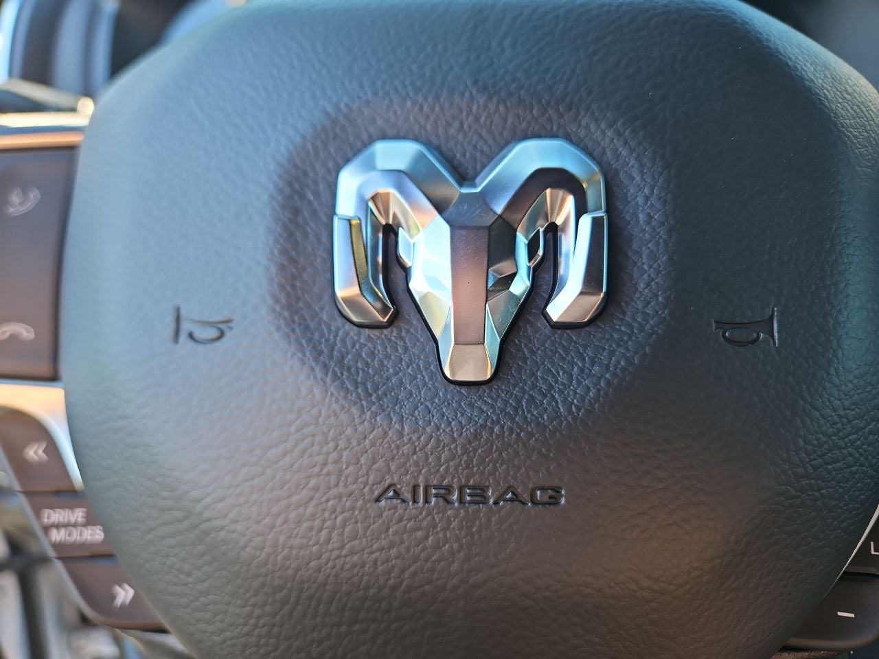 2025 RAM Ram 1500 RAM 1500 BIG HORN CREW CAB 4X4 5'7' BOX